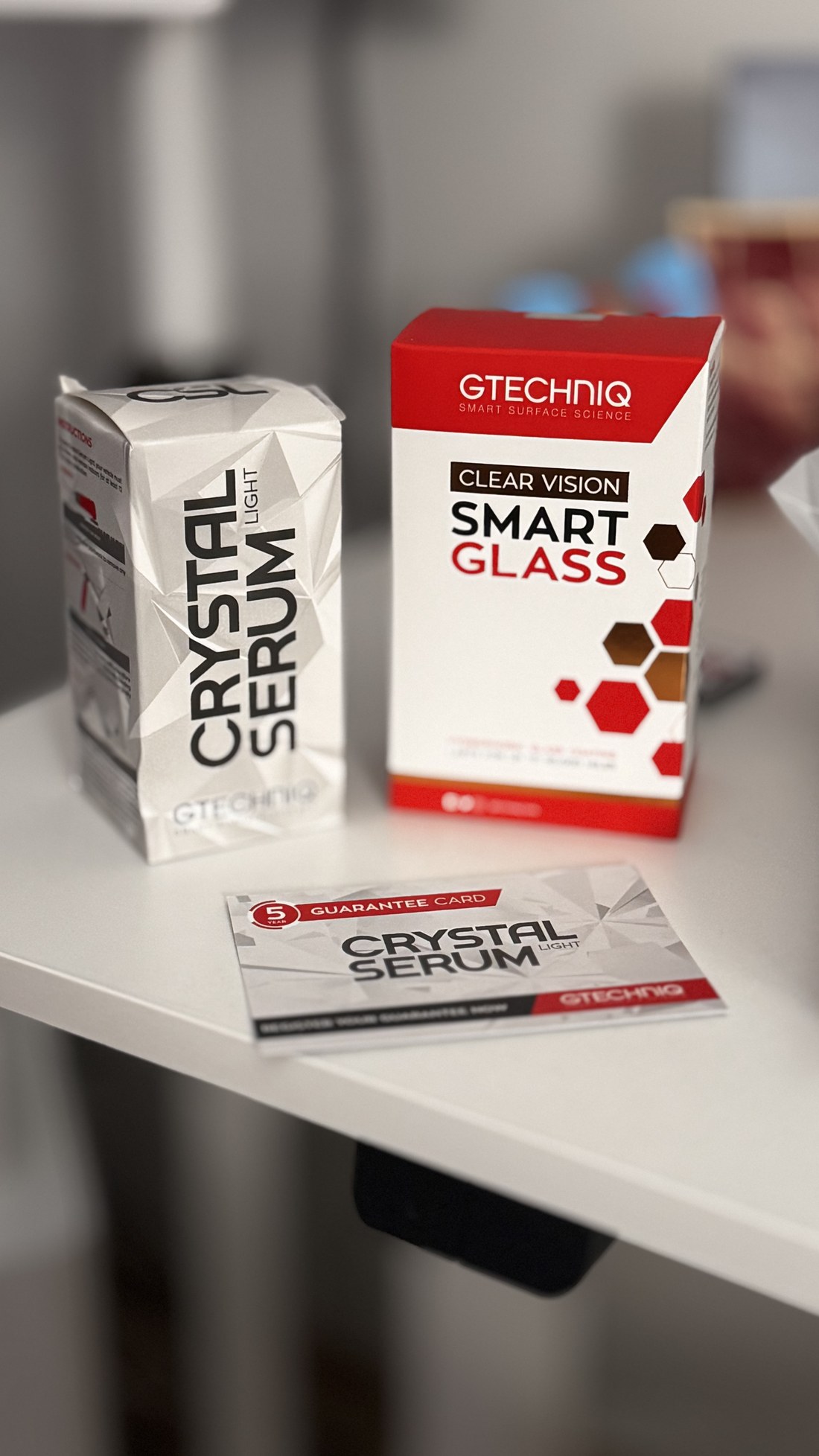 Gtechniq Crystal Serum Light ja G1 ClearVision Smart Glass pakendid koos tootja garantiikaardiga